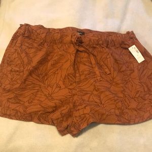 3/$30 Patterned shorts by Reitman’s NWT